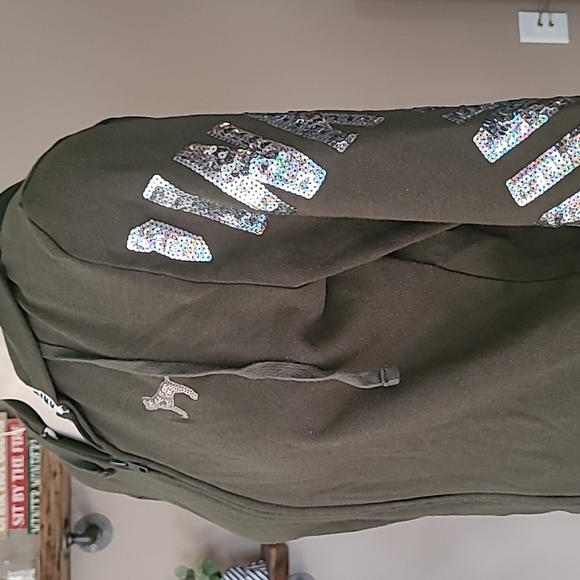 PiNK zip up small - Picture 5 of 6